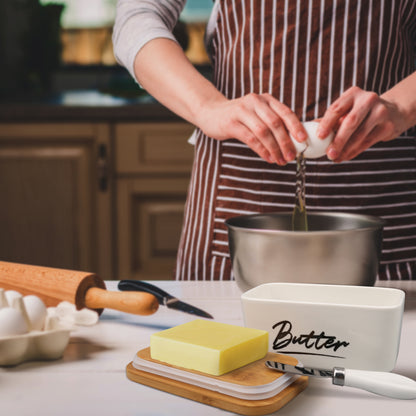 Butter Dish with Lid for Countertop,Ceramic Large 22oz Butter Keeper,Covered Butter Holder and Container,White Porcelain Airtight Butter Dish with Knife for East West Coast Butter Fridge Storage